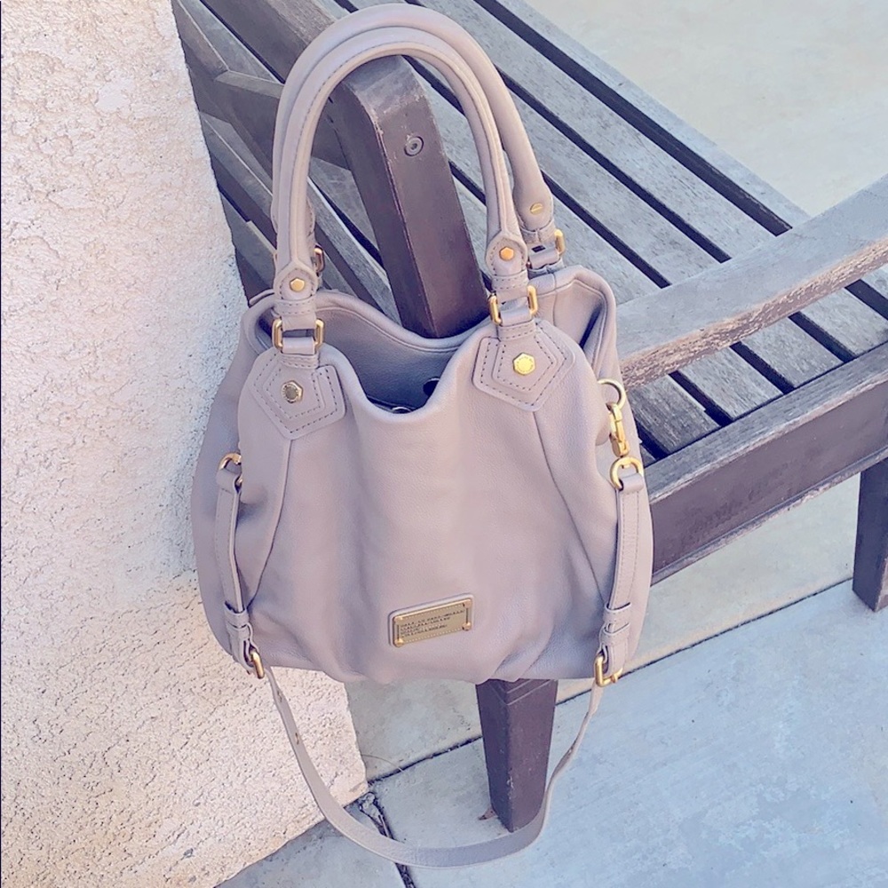 Marc Jacobs Hobo Crossbody taupe bag